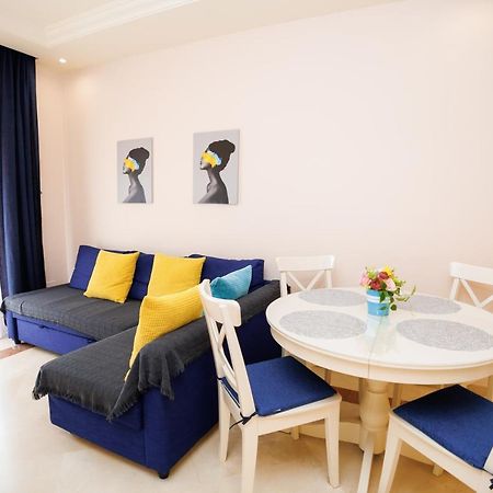 Two-Room Apartment In Elviria Near The Beach With Parking Марбелья Екстер'єр фото